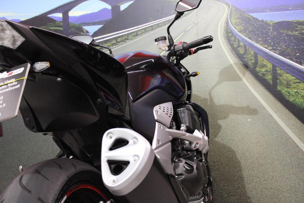 Kawasaki Z 750 (2007 - 14) (18)