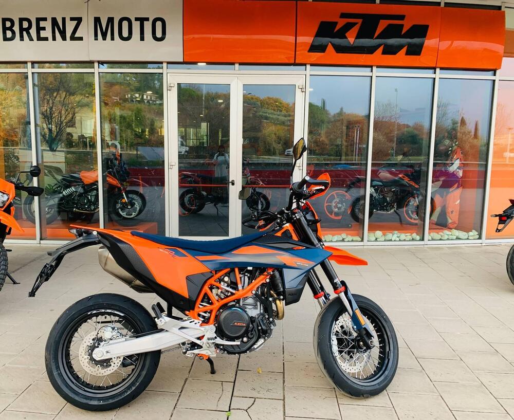 KTM 690 SMC R (2026)