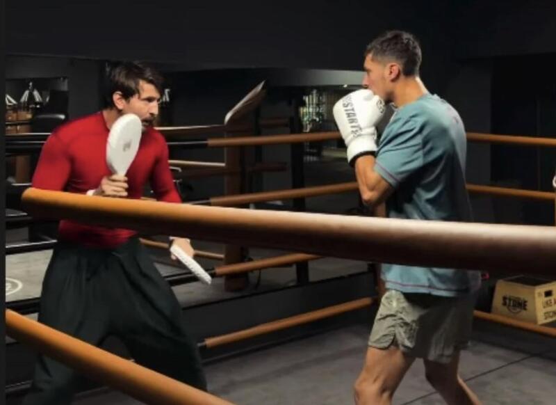 MotoGP 2026, Toprak Razgatlioglu si prepara al debutto: allenamento di boxe come Rocky Balboa [VIDEO]