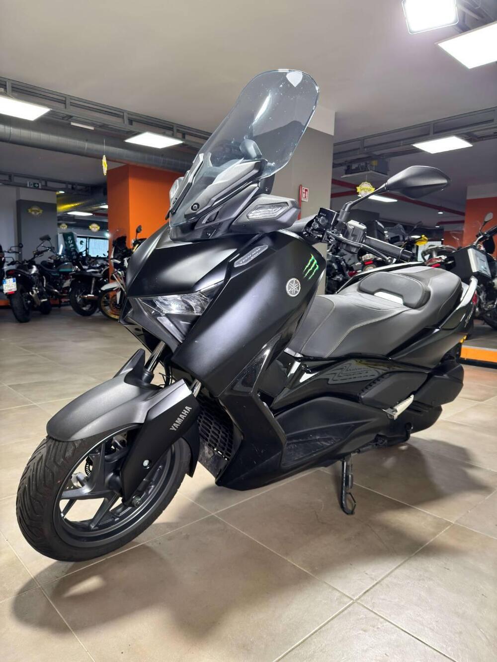 Yamaha X-Max 300 Tech Max (2021 - 24) (3)