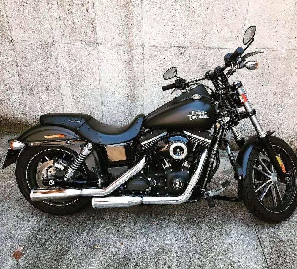 Harley-Davidson 1690 Street Bob Special (2015 - 16) - FXDB