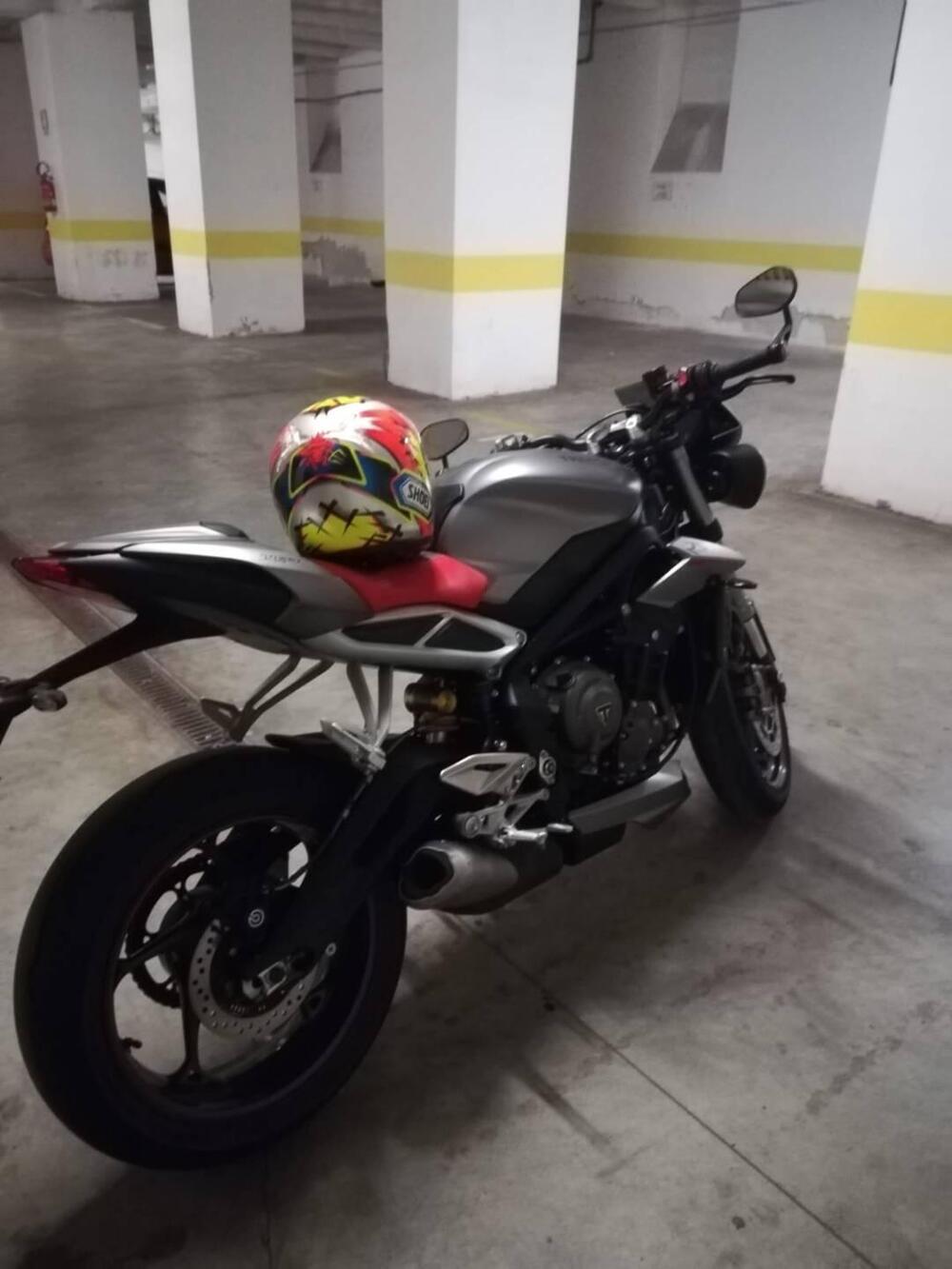 Triumph Street Triple RS (2017 - 19) (3)