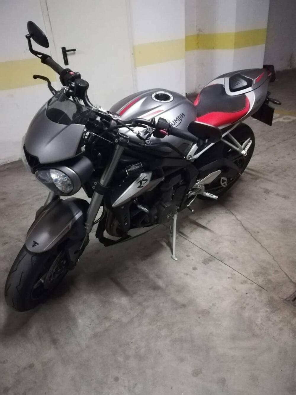 Triumph Street Triple RS (2017 - 19) (4)