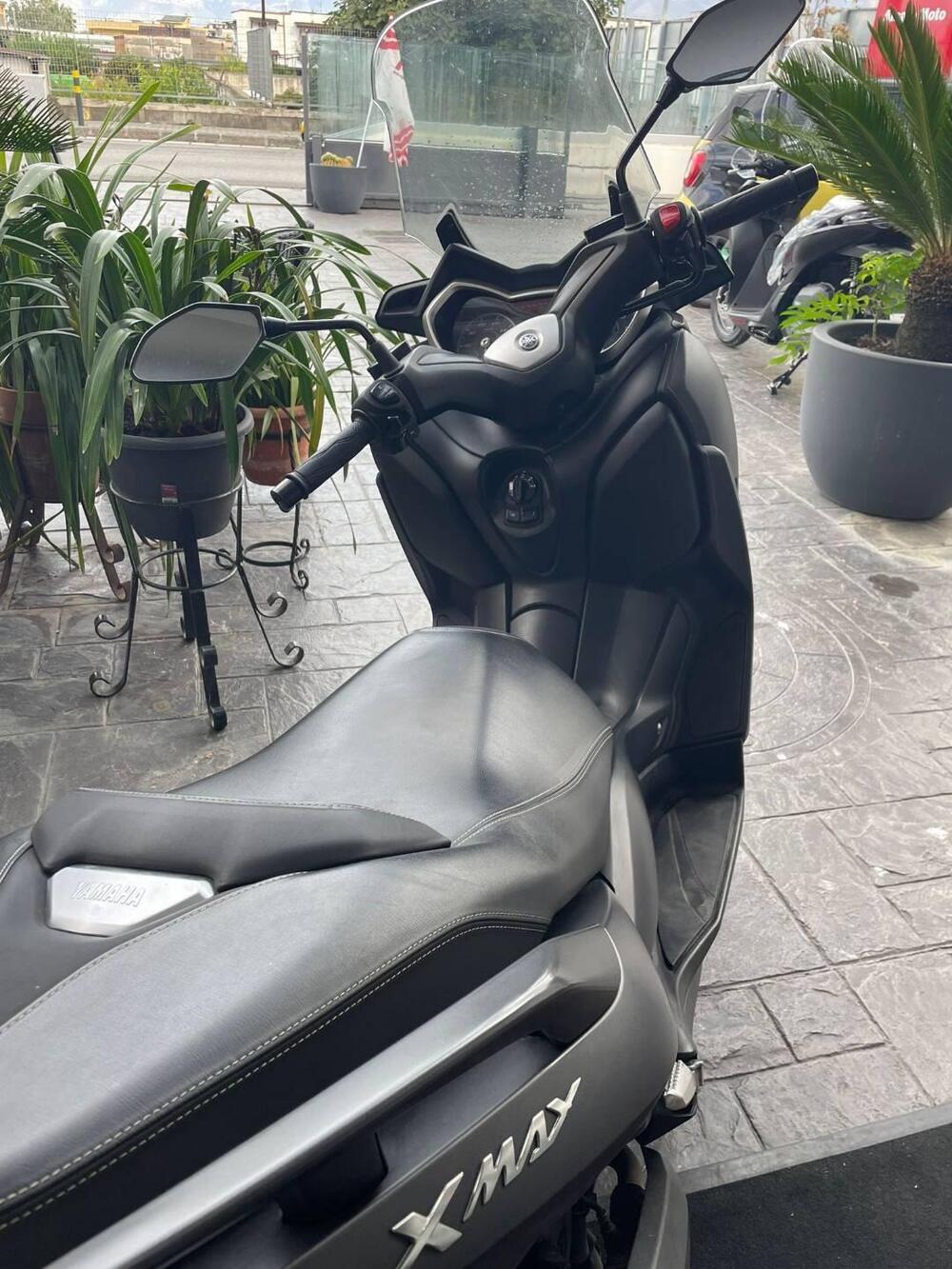 Yamaha X-Max 300 (2021 - 24) (3)