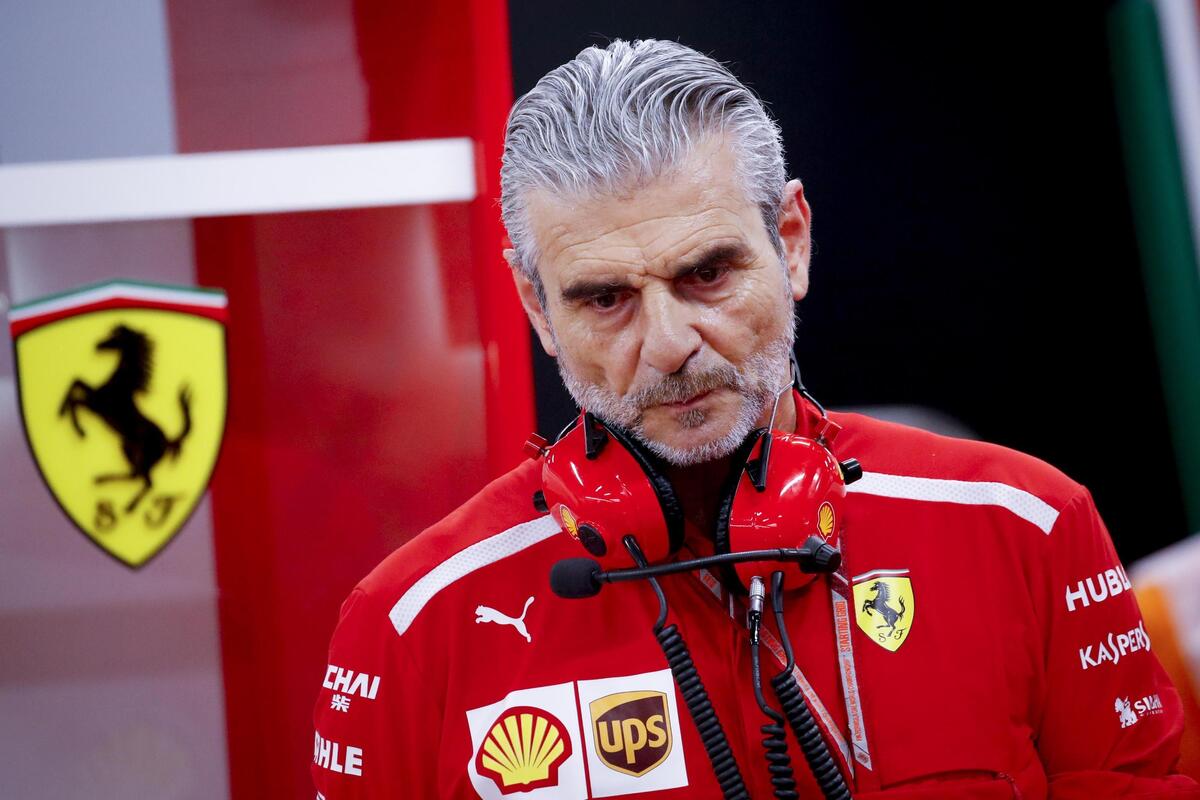 F1. Ferrari, l’affondo di Arrivabene: “Leclerc sarà campione altrove. Se non hai la macchina, non prendere Hamilton”