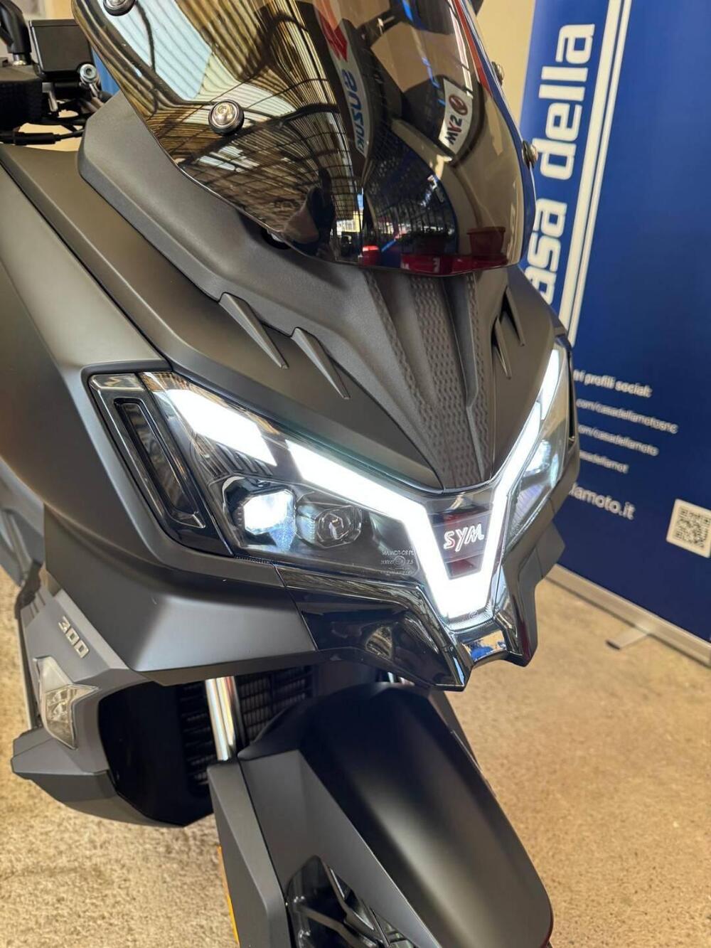 Sym ADX 300 (2024 - 25) (5)