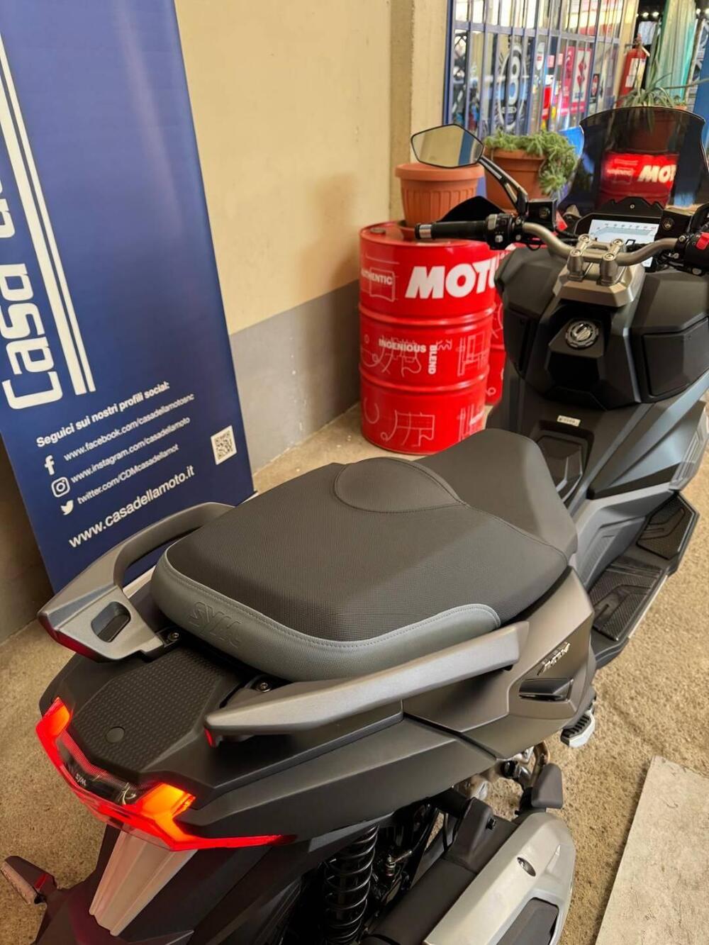 Sym ADX 300 (2024 - 25) (7)