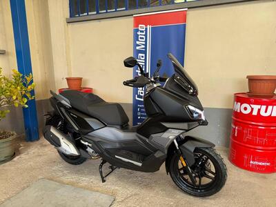 Sym ADX 300 (2024 - 25) usata