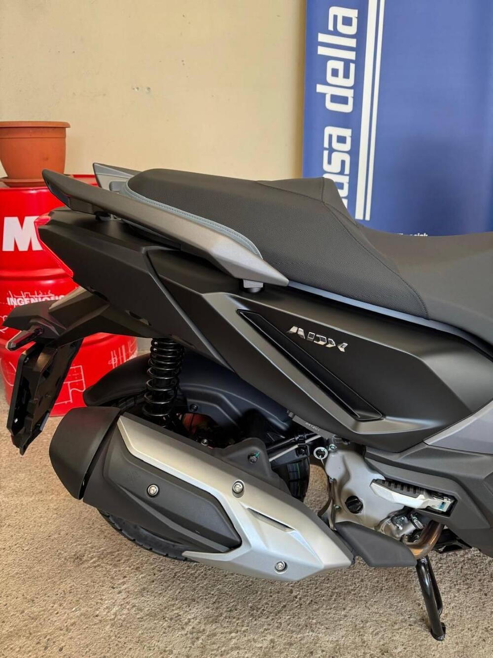 Sym ADX 300 (2024 - 25) (6)