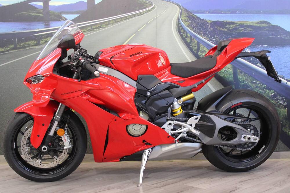 Ducati Panigale V4 (2025) (7)