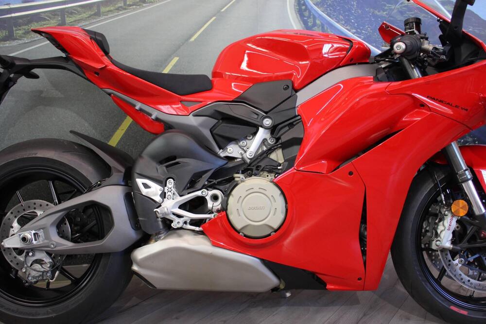 Ducati Panigale V4 (2025) (14)