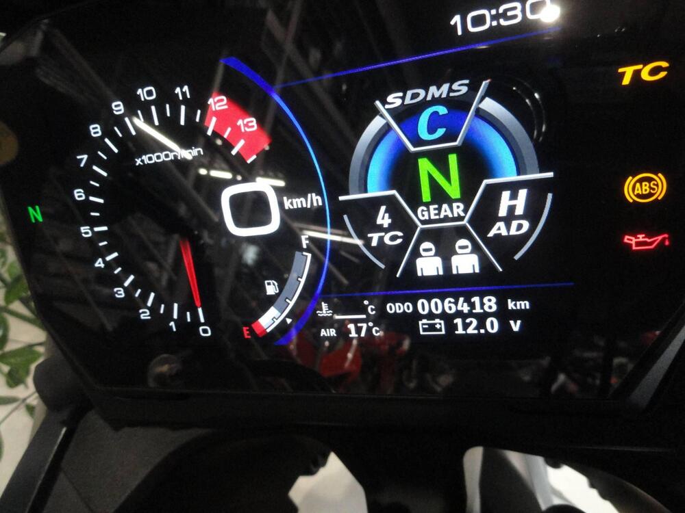 Suzuki GSX-S1000GX Touring (2024 - 25) (11)