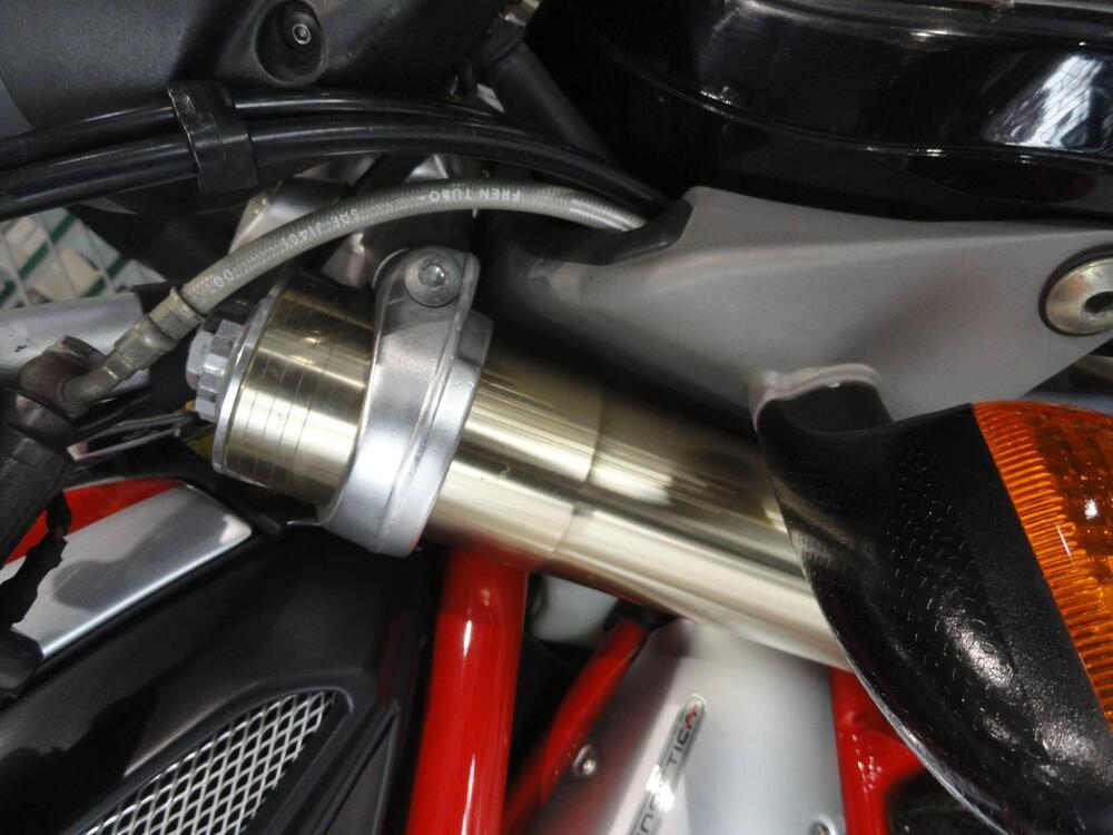 MV Agusta Brutale 910 S (2005 - 11) (7)