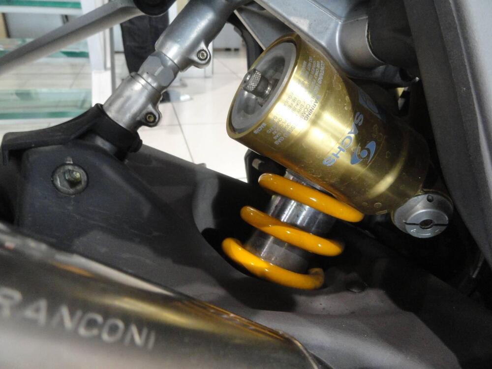 MV Agusta Brutale 910 S (2005 - 11) (18)