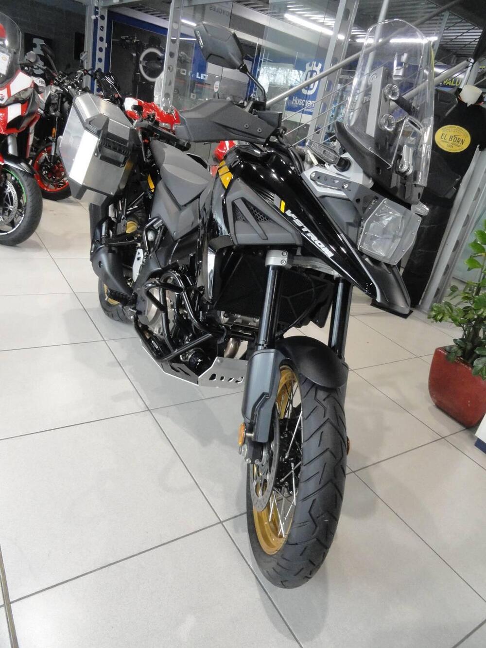 Suzuki V-Strom 1050XT (2020 - 23) (2)