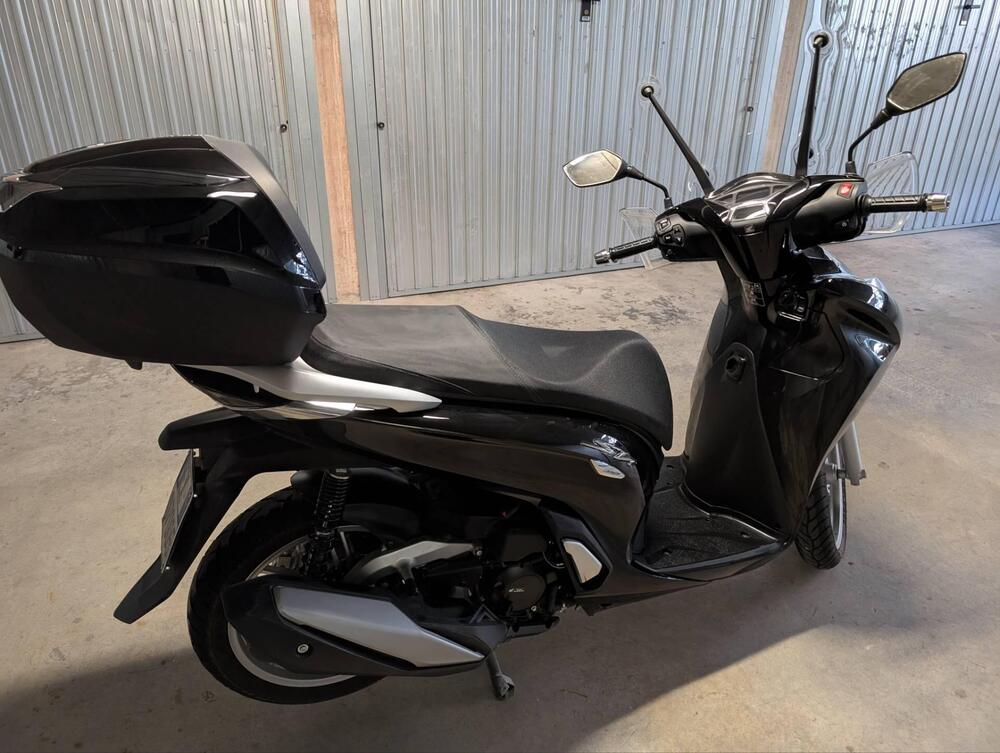 Honda SH 350 (2021 - 24) (4)