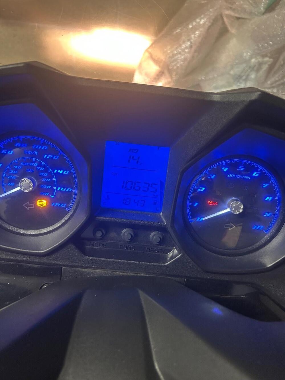 Kymco Downtown 350i ABS (2016 - 20) (6)