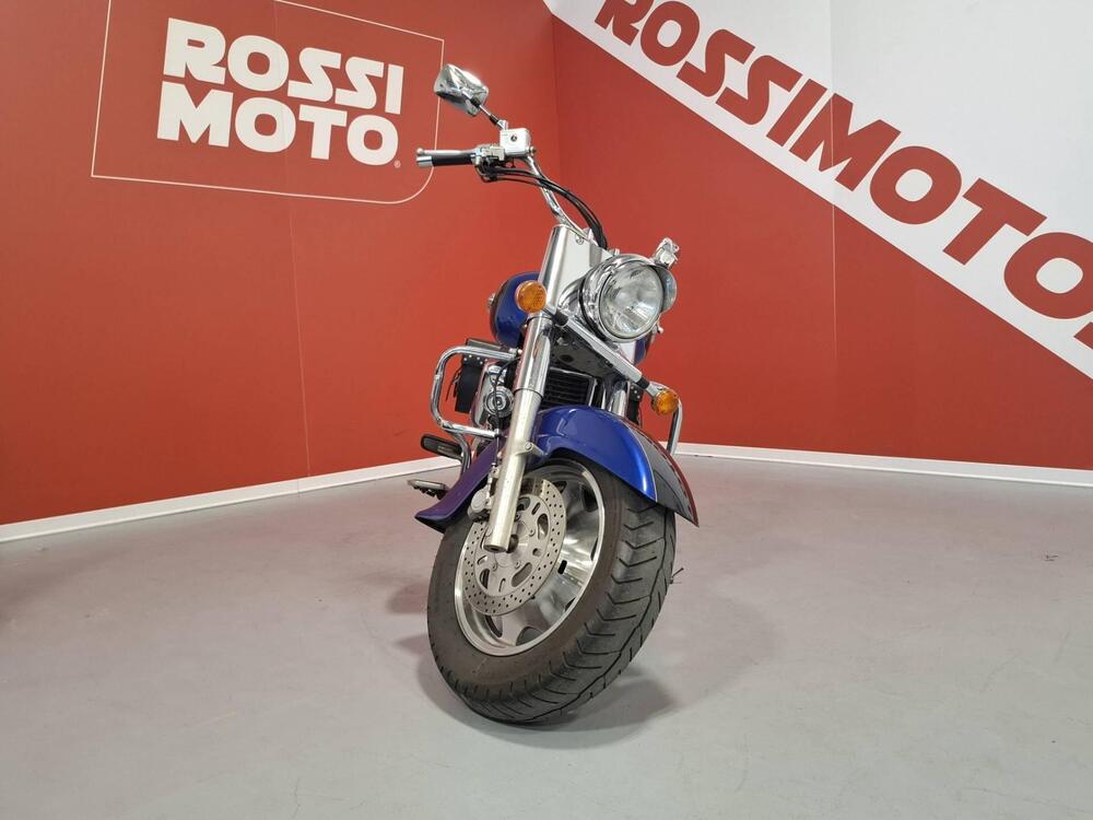 Suzuki VL Intruder 1500 (8)