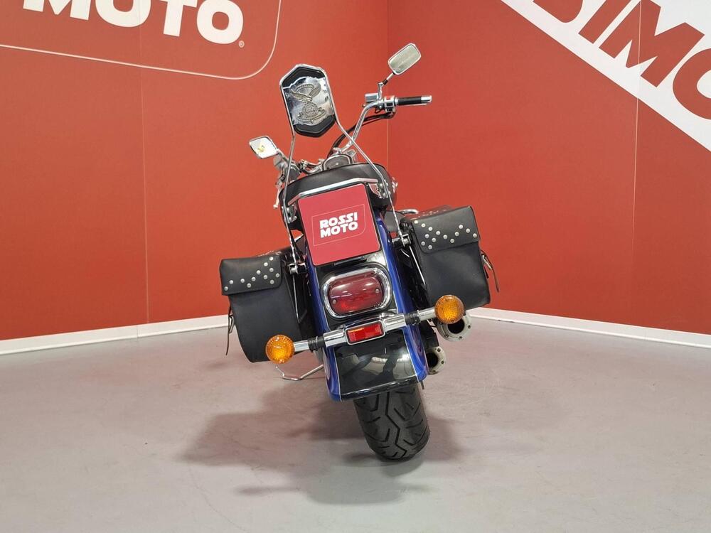 Suzuki VL Intruder 1500 (4)