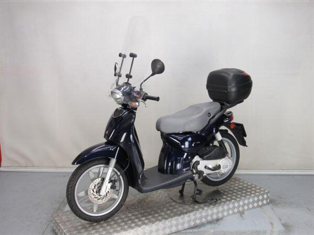 Aprilia Scarabeo 50 (2004 - 06) (3)