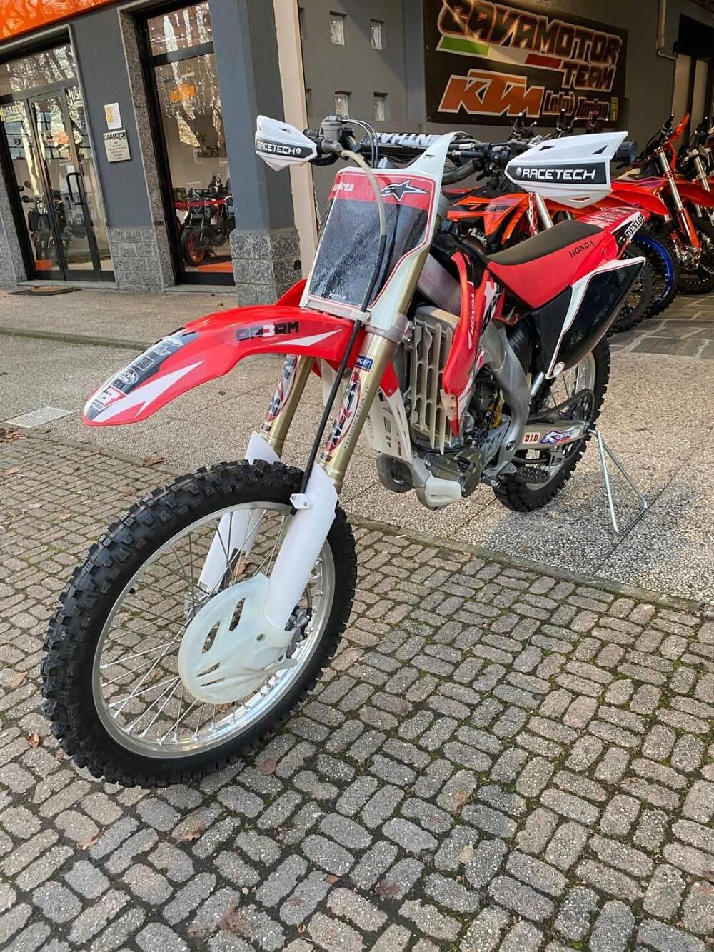 Honda CRF 250 R (2007) (4)