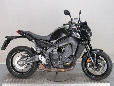 Yamaha MT-09 (2021 - 23) usata