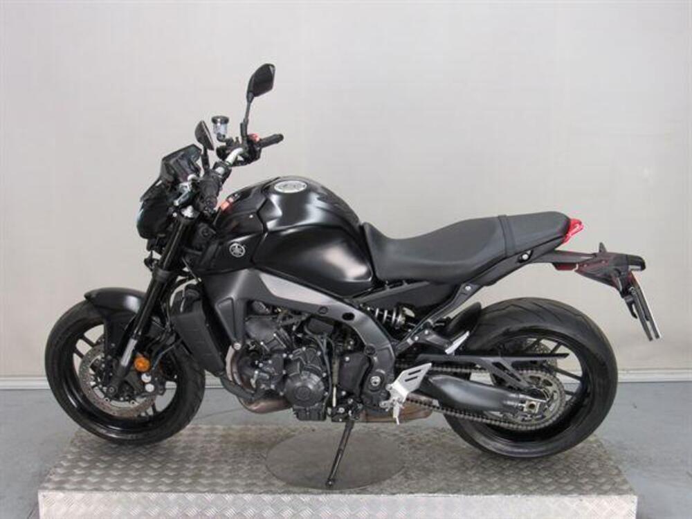 Yamaha MT-09 (2021 - 23) (4)