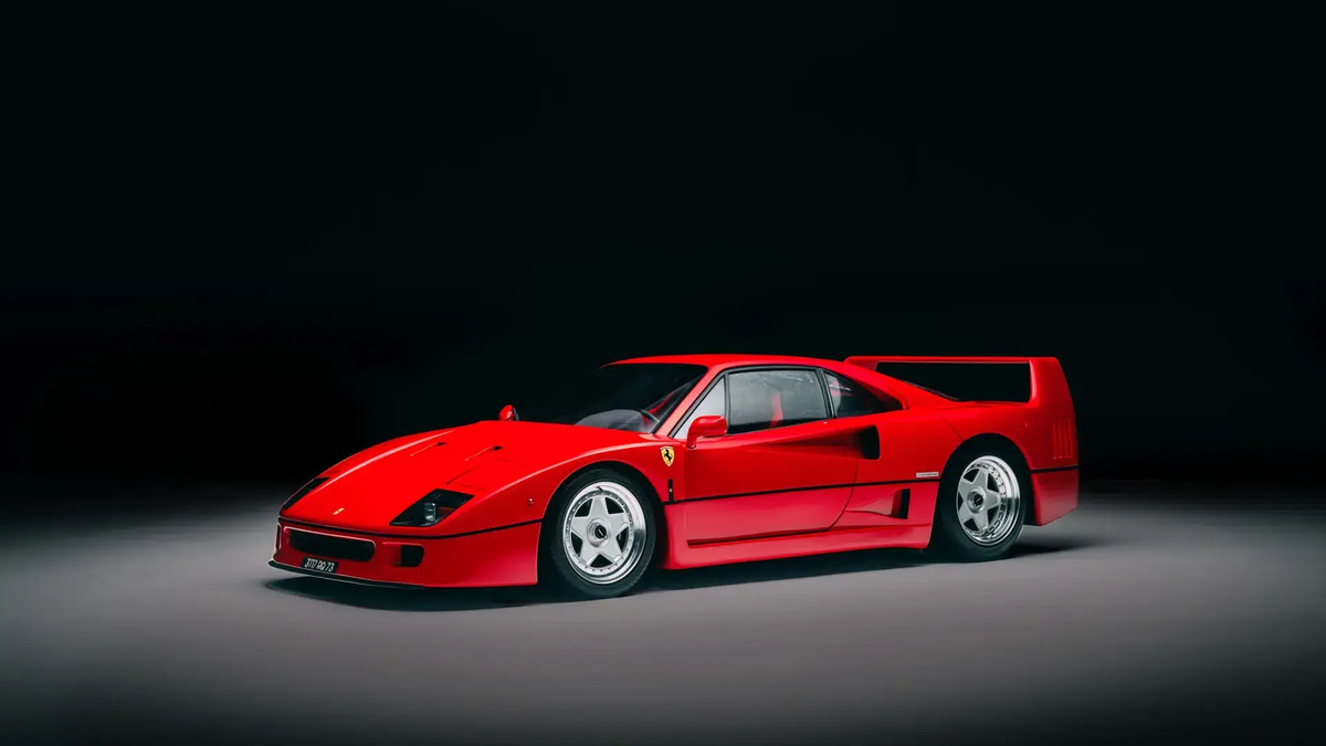 La Ferrari F40 di Alain Prost è stata venduta all’asta: ecco quanto vale oggi
