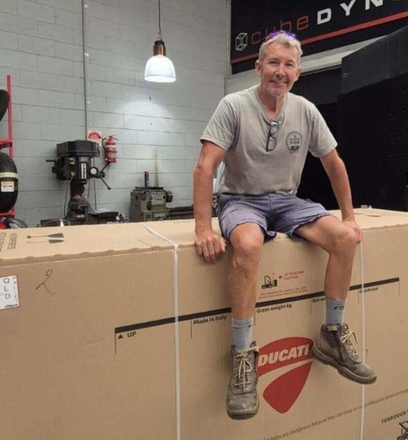 Babbo Natale &egrave; passato da casa Bayliss: ecco la nuova Ducati da cross di Troy 