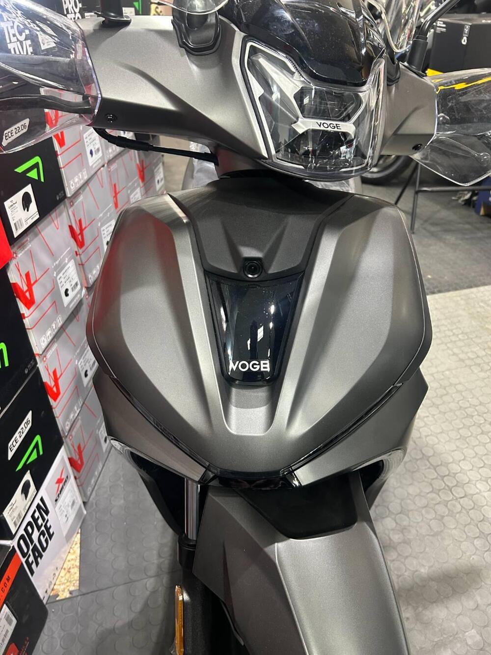 Voge Sfida SR16 125 (2025) (6)