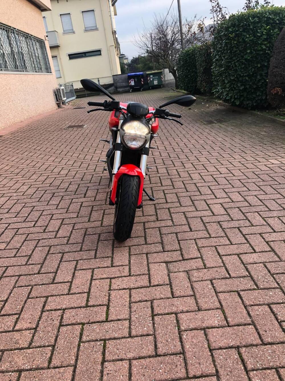 Ducati Monster 696 Plus (2007 - 14) (2)