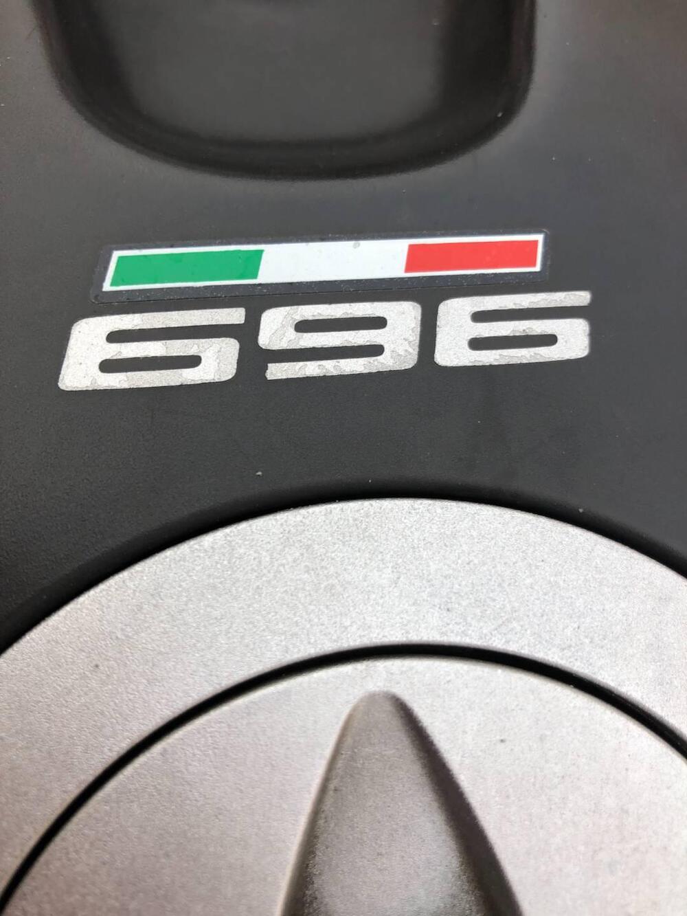 Ducati Monster 696 Plus (2007 - 14) (6)