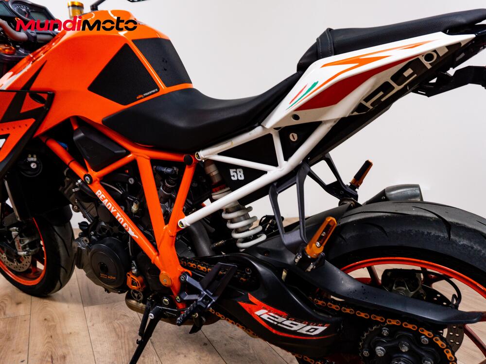 KTM 1290 Super Duke R ABS (2014 - 16) (9)