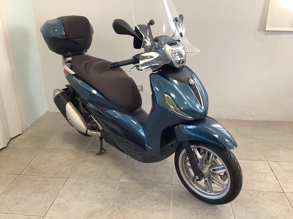 Piaggio Beverly 300 ABS-ASR (2021 - 25) (2)