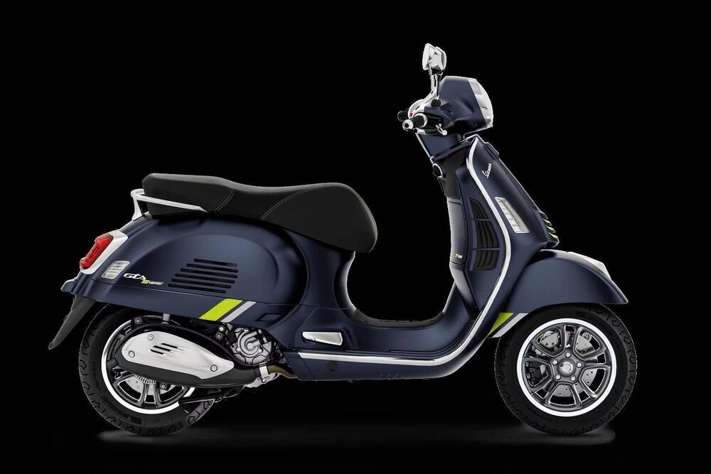Vespa GTS 125 Super Tech (2025) (2)