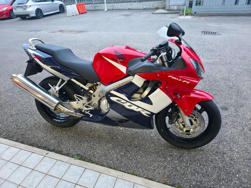 Honda CBR 600 F (2001 - 06) (5)