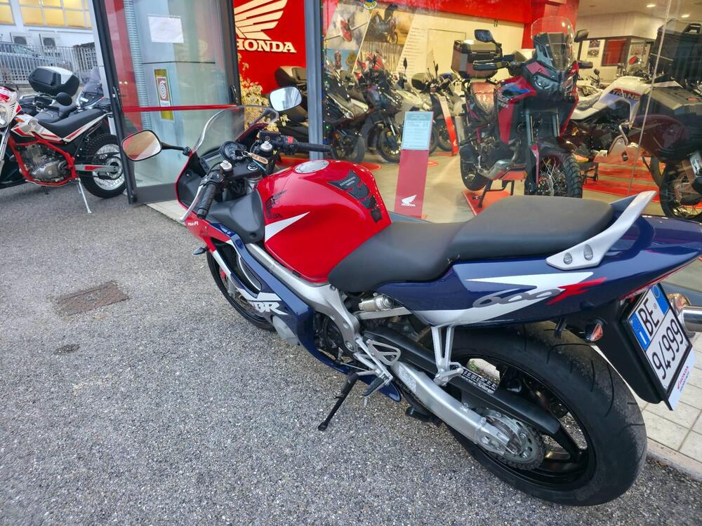 Honda CBR 600 F (2001 - 06) (7)