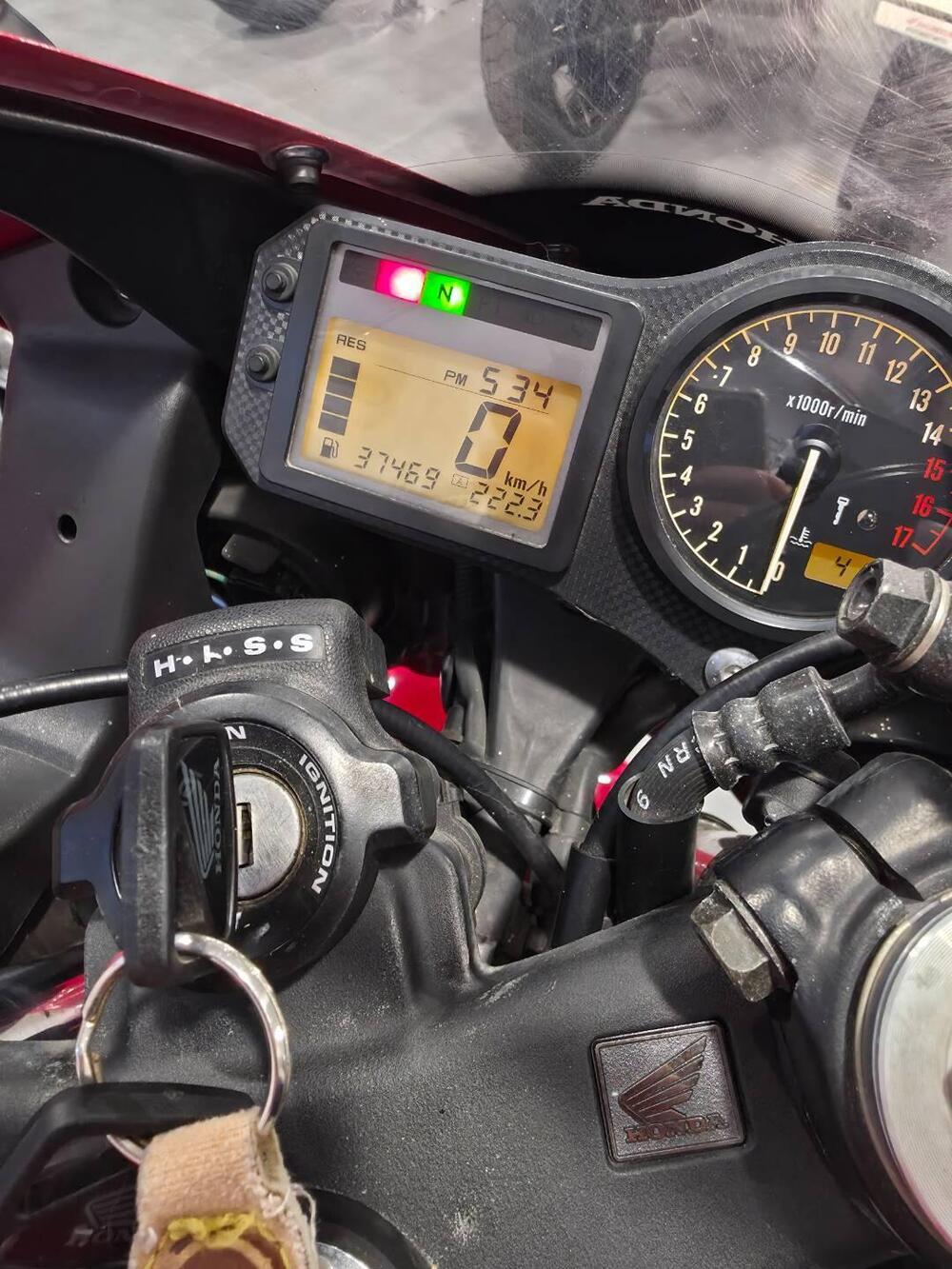 Honda CBR 600 F (2001 - 06) (9)