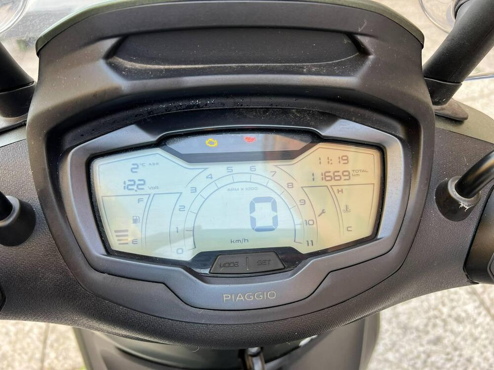 Piaggio Beverly 300 S ABS-ASR (2021 - 25) (4)