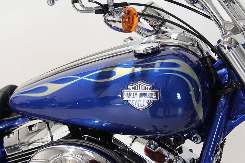 Harley-Davidson 1584 Rocker C (2009 - 11) - FXCWC (3)