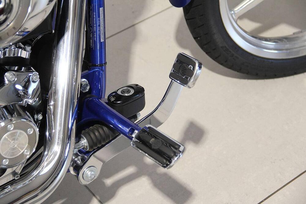 Harley-Davidson 1584 Rocker C (2009 - 11) - FXCWC (6)