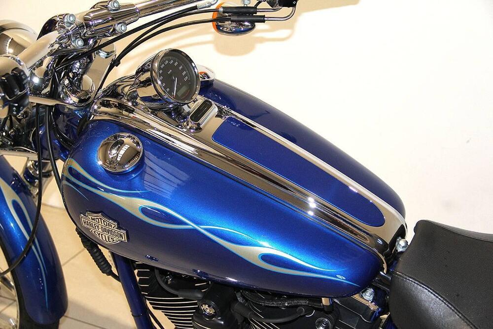 Harley-Davidson 1584 Rocker C (2009 - 11) - FXCWC (13)