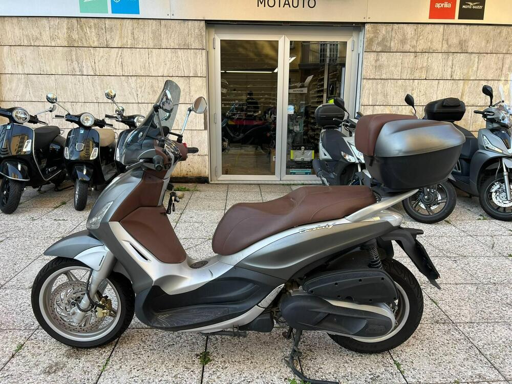 Piaggio Beverly 350 ABS (2016 - 20)