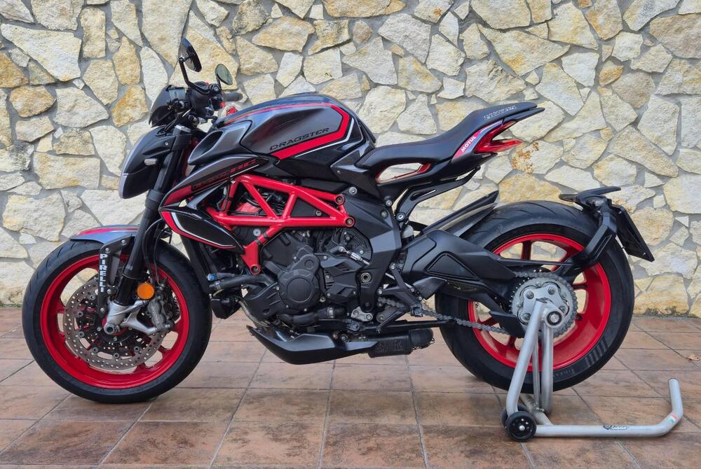 MV Agusta Dragster 800 RC SCS (2021 - 22) (2)