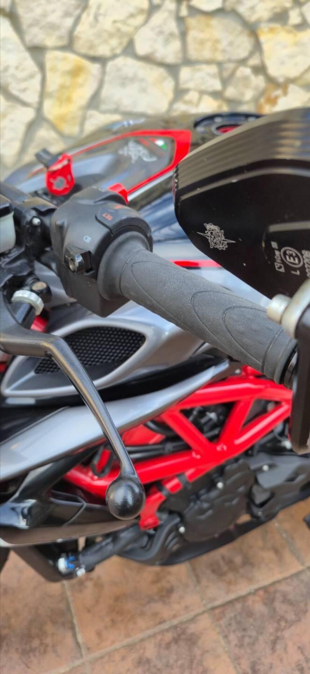 MV Agusta Dragster 800 RC SCS (2021 - 22) (8)