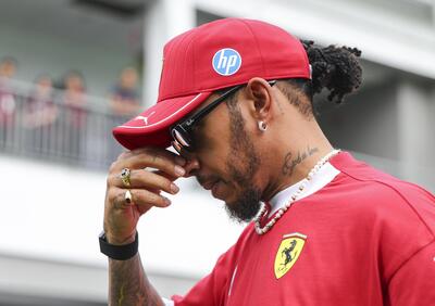F1. Hamilton, il sogno Ferrari si trasforma in incubo senza podi: ritiro in vista o nuova rinascita?