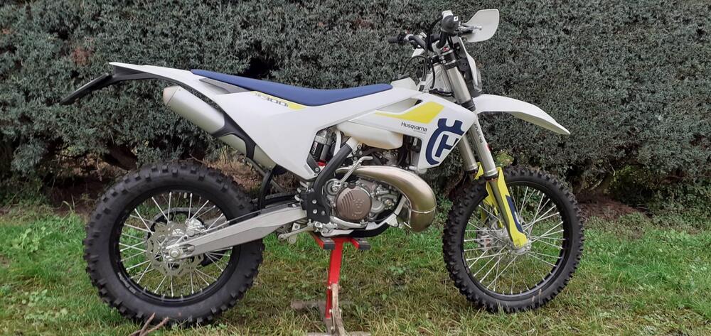 Husqvarna TE 300i (2019) (12)