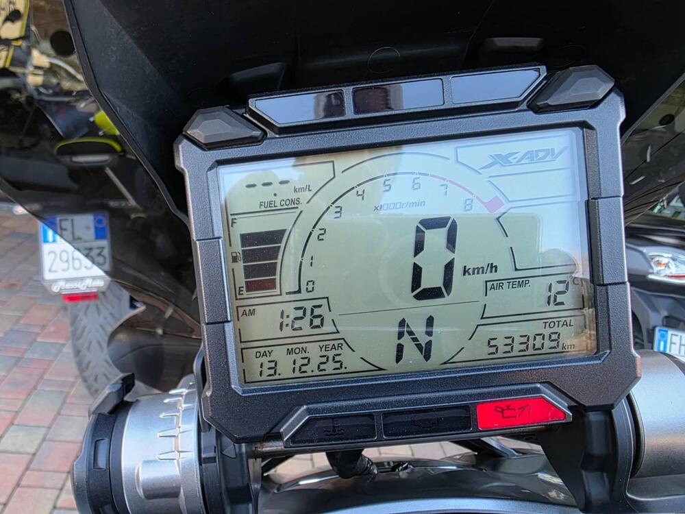 Honda X-ADV 750 (2017) (3)