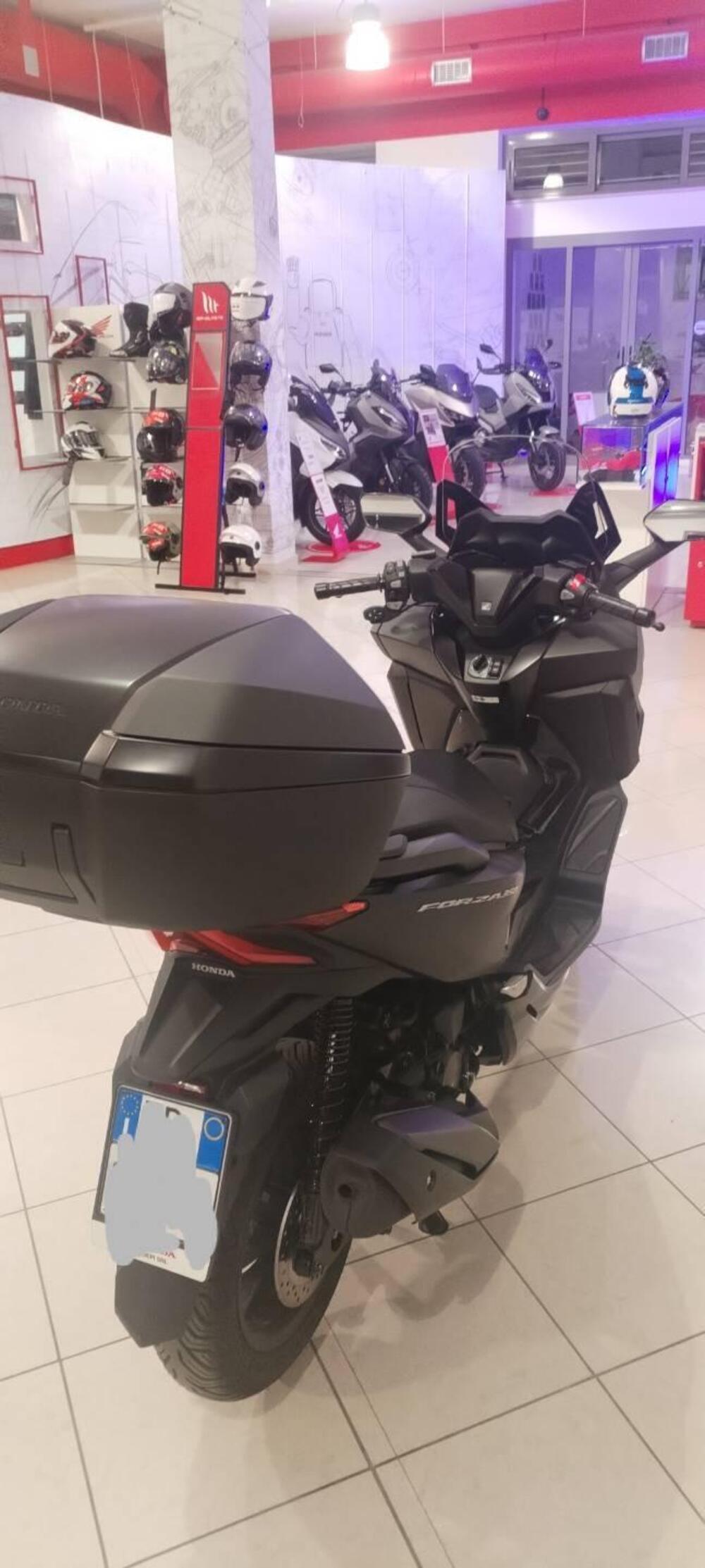 Honda Forza 350 Deluxe (2022 - 24) (2)