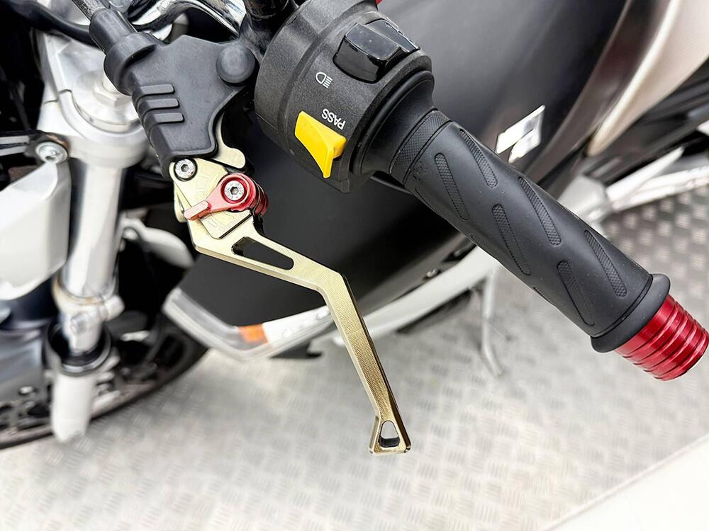 Suzuki GSR 600 (2006 - 11) (12)